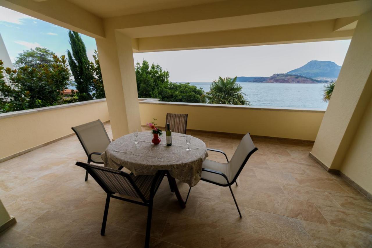 Vila Fortuna Sutomore Exterior photo