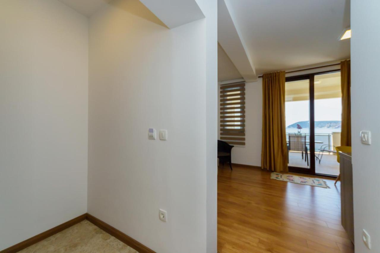 Vila Fortuna Sutomore Exterior photo